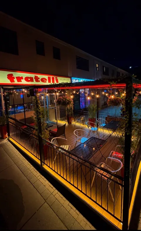 The private patio at Fratelli’s